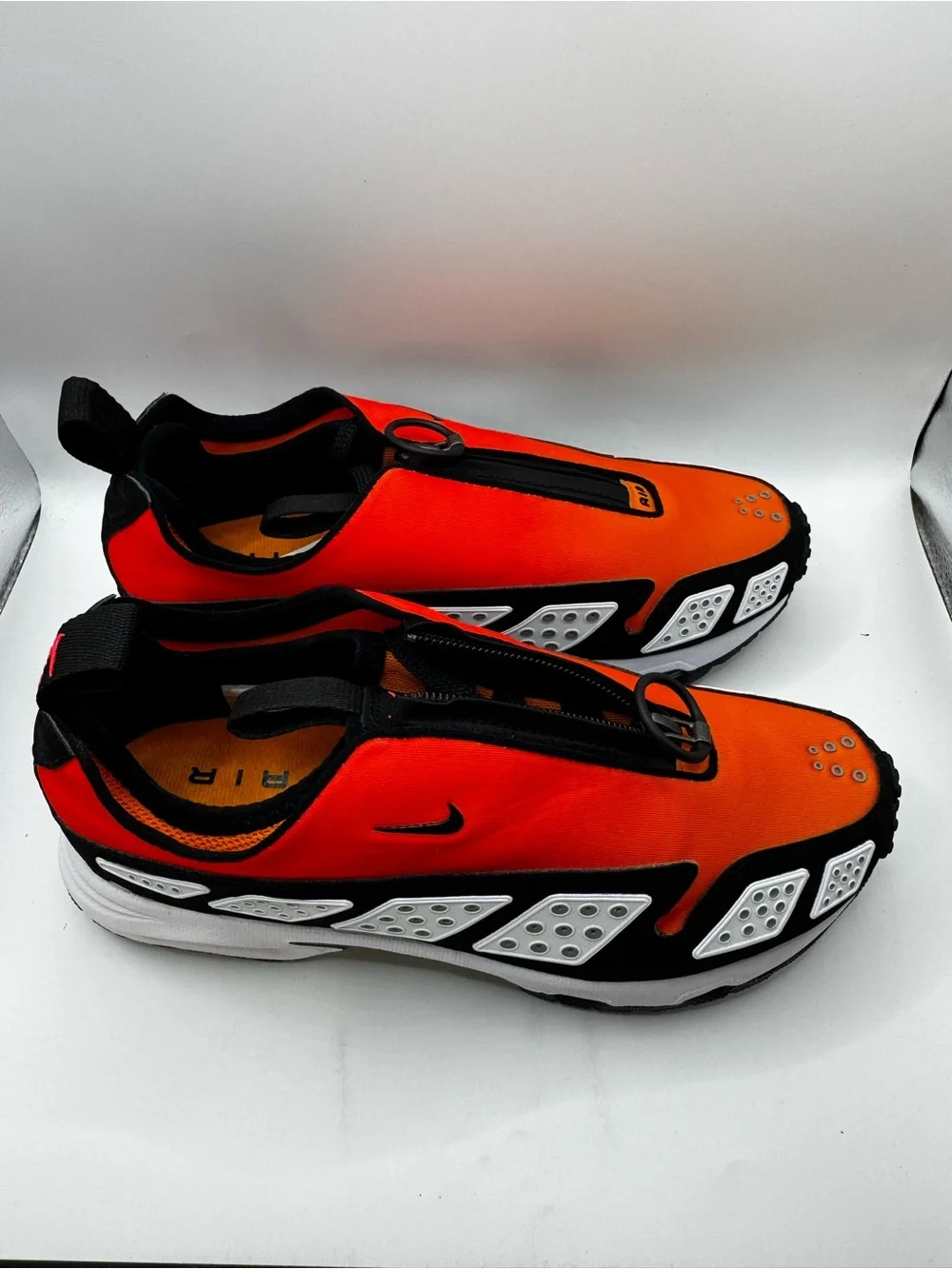 Nike women Air Max Slip-On Runner - Red/Black/White